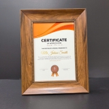 Khung Bằng Khen Đẹp Màu Gỗ 679