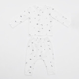 bo-quan-ao-dai-tay-cai-thang-hoa-tiet-trang-sao-boube-vai-cotton-organic