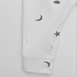 bo-quan-ao-dai-tay-cuc-bam-vai-hoa-tiet-trang-sao-boube-vai-cotton-organic