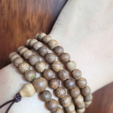 CHUỖI TRÀNG 108 HẠT TRẦM HƯƠNG TỰ NHIÊN SIZE 6 LI - VIP