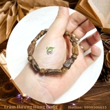 VÒNG TAY GỖ TRẦM HƯƠNG TỰ NHIÊN VÔ ĐỊNH HÌNH NỮ VIP