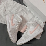 Giày Nike Air Jordan 1 Mid SE Light Iron Ore DN4045-001