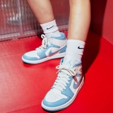 Giày Nike Air Jordan 1 Mid University Blue BQ6472-141