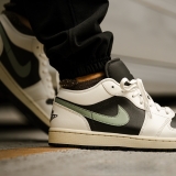 Giày Nike Air Jordan 1 Low Jade Smoke DC0774-001