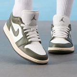 Giày Nike Air Jordan 1 Low Medium Olive DC0774-122