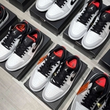 Giày Nike Air Jordan 1 Neutral Grey Summit White 553558-045