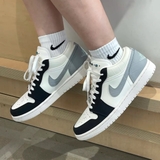 Giày Nike Air Jordan 1 Sail Light Smoke Grey IO2242-101