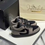 Giày Nike Air Jordan 1 Low SE Olive Grey IB7109-005