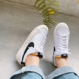 Giày Nike Blazer Low 77 White DC4769 102
