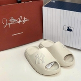 Dép MLB Skipper New York Yankees Cream 3ALPS0153-50IVS