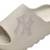 Dép MLB Skipper New York Yankees Cream 3ALPS0153-50IVS