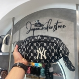 Túi MLB Monogram Hip Sack New York Yankees 3AHSM012N-50BKS