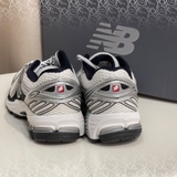 Giày New Balance 860v2 White Silver Black ML860XD