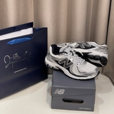 Giày New Balance 860v2 White Silver Black ML860XD