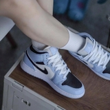 Giày Nike Air Jordan 1 Mid Ice Blue GS 555112-401