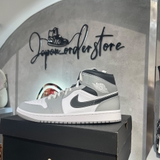 Giày Nike Air Jordan 1 Mid ‘Light Smoke Grey’ | 554725 078