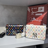 Túi MLB Monogram Rainbow Hoodie NY Yankees 32BGPC111-50L