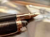 Bút Máy Montblanc Starwalker Red Gold Metal