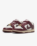 Dunk Low SE 