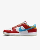 Dunk Low x LeBron James 