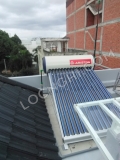 Máy nước nóng năng lượng mặt trời Ariston 160 lít (không lắp)