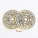 2 round wooden panels engraved with patterns to make Camaron bags