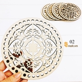 2 round wooden panels engraved with patterns to make Camaron bags