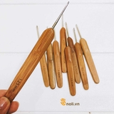 Single wooden crochet hook