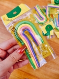 Set of 4 U-shaped knitting needles