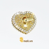 Heart-shaped turn lock with good quality stone