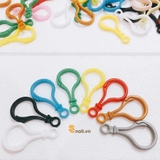 Plastic keychain for hanging stuffed animals - Retail