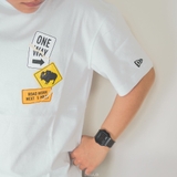 TEE NEW ERA CAMPING STICKERS WHITE - 12866495