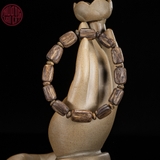 Vòng tay Trầm Hương hạt tự nhiên cận chìm Malay