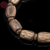 Vòng tay Trầm Hương hạt tự nhiên cận chìm Malay