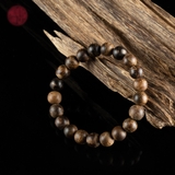 Vòng tay Trầm Hương Việt tròn 10 li chìm nước Hiếm