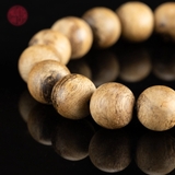 Vòng tay Trầm Hương tròn 12 li rục cận chìm