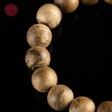 Vòng tay Trầm Hương tròn 12 li rục cận chìm