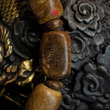 Vòng tay Trầm Hương cận chìm hàng xưa cho nam (size trung)