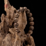 Vòng tay Trầm Hương tròn 12 li cận chìm ( loại 2 )