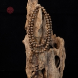 Vòng Trầm Hương 108 hạt 6 li cận chìm ( loại 3 )