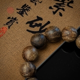 Vòng tay Trầm Hương tròn 18 li cận chìm