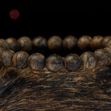 Vòng tay Trầm Hương tròn 8 li cận chìm ( loại 1 )