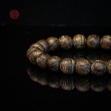 Vòng tay Trầm Hương tròn 8 li cận chìm ( loại 1 )