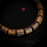 Vòng tay Trầm Hương Trúc Lu Thống 8 Li Chìm Nước (10,8g)