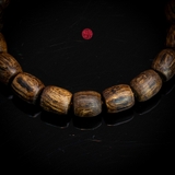 Vòng tay Trầm Hương Lu Thống 8 Li Chìm Nước (9,2g)