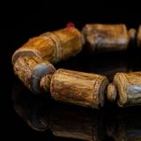 Vòng tay Trầm Hương rục cận chìm dạng trúc tự nhiên ( size nhỏ )