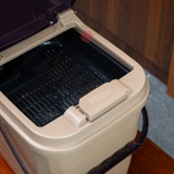 THÙNG CHỨA BÃ VÀ NƯỚC TRÀ