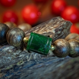 Vòng tay Trầm Hương tròn 10 li cận chìm mix Cẩm Thạch cao cấp