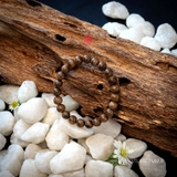 Vòng tay Trầm Hương cho nữ 7 li cận chìm