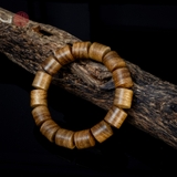 Vòng trầm hương lu thống trúc 12 li banh ( Đặc Biệt )